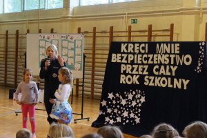 „Kręci Mnie Bezpieczeństwo… przez cały rok szkolny”. Nowa akcja MSWiA i Policji