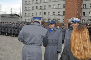 Ślubowanie nowych policjantów i awanse