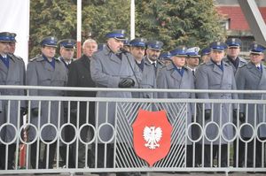 Ślubowanie nowych policjantów i awanse