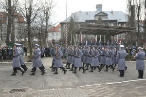 Ślubowanie nowych policjantów i awanse