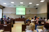 Naczelnik Wydziału Edukacji, Kultury i Sportu UM w Jaworznie podczas wprowadzenia w obszar szkolenia