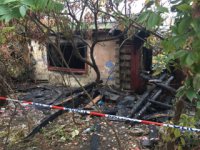 Nadpalony pustostan w którym doszło do tragedii