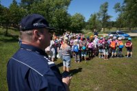 Komendant policji nadzorujący akcją