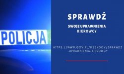 Plakat z radiowozem zachęcający kierowców do sprawdzenia uprawnień na stronie ministerstwa