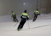 Trzech Policjantów zjeżdża na nartach