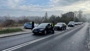 Policjanci kontrolują trzeźwość