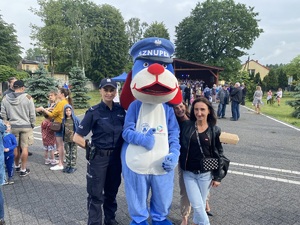 Policjanci na pikniku