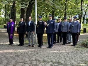 na zdjęciu przedstawiciele służb mundurowych oraz innych instytucji