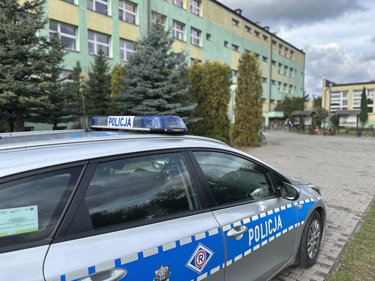 Zwiększone patrole policji w rejonach śląskich szkół